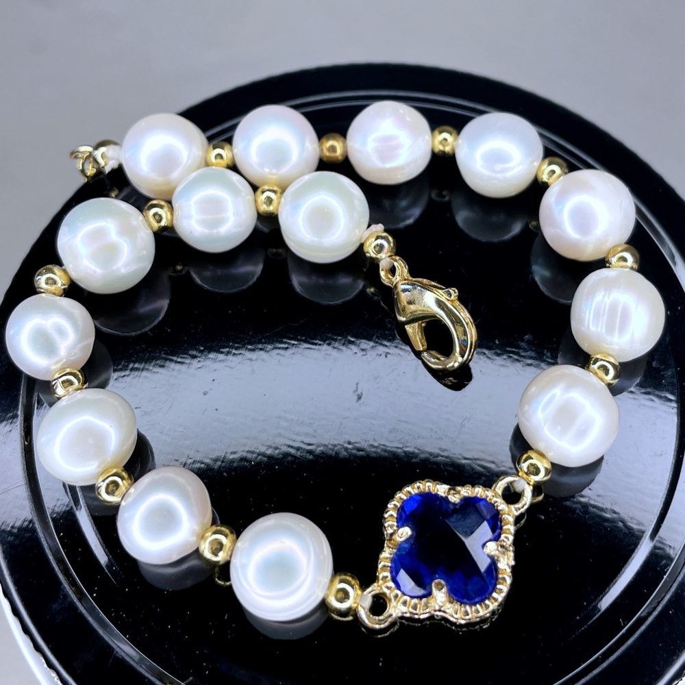 New White Pearl Gold Plated Bracelet - Picture 3 of 11